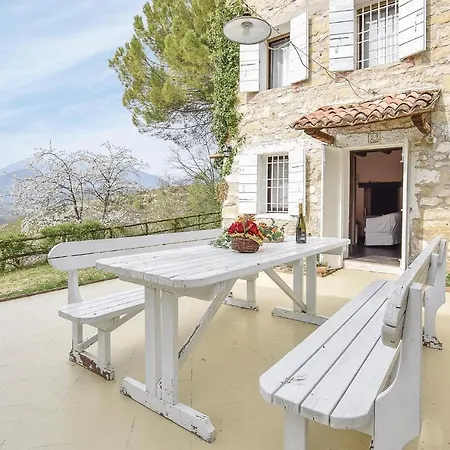 Casa vacanze Gorgeous In With Sauna Tarzo